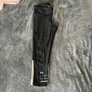 Under Armour compression heat gear, size small leggings